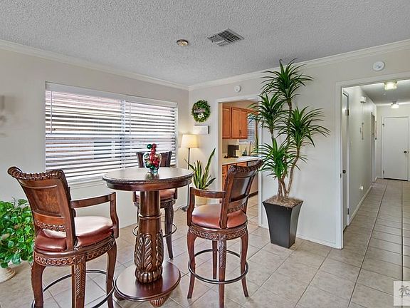 4th image of 5210 Guava Dr