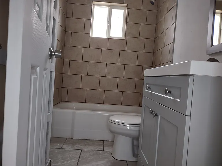 436 Rhode Island St NE #3 — Photo 5