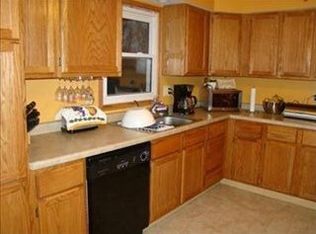 6641 Old Porter Rd, Portage, IN 46368