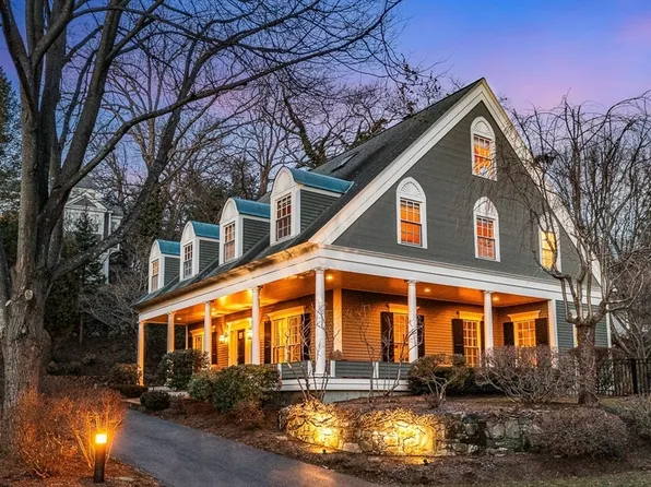31 Brooks St, Winchester, MA 01890