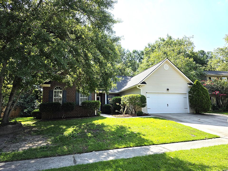 1st image of 108 N Pembroke Dr
