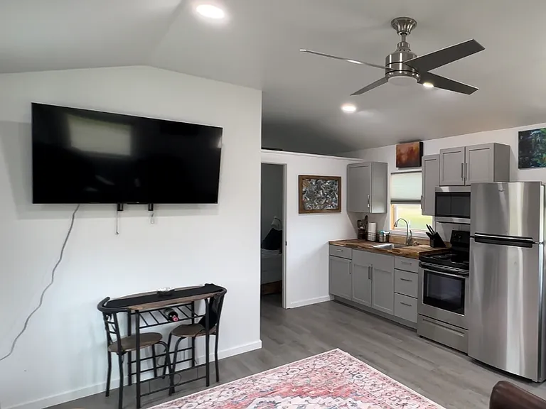 14625 Labelle Rd #B — Photo 2