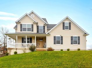 1607 E 5th St, Coal Valley, IL 61240