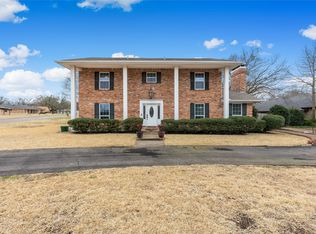 9 Mullaney Dr, Greenville, TX 75402