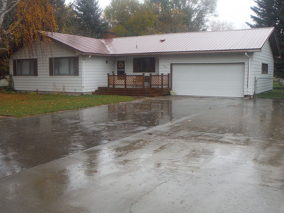 1st image of 796 Saturn Ave