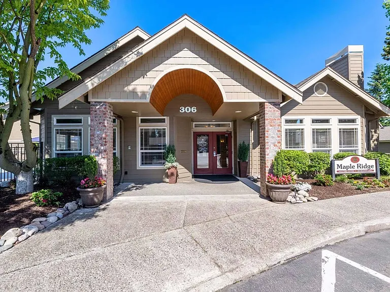 Maple Ridge — Photo 62