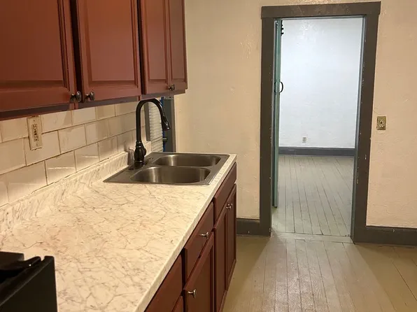 401 Colonia Ln E, Nokomis, FL