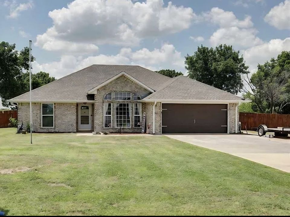 1st image of 10 SW Bradbury Cir