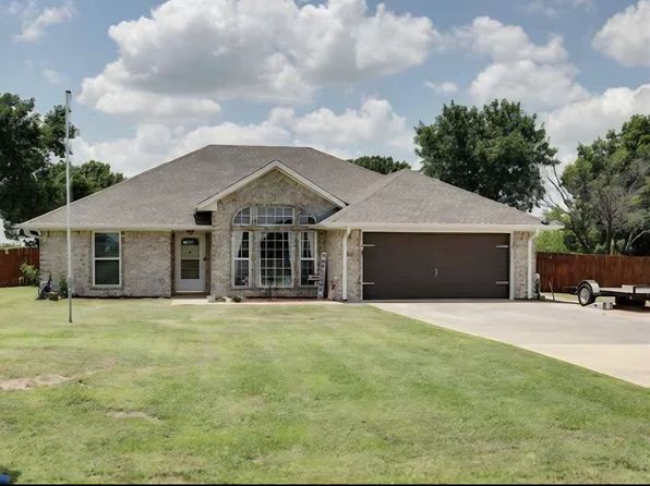 10 SW Bradbury Cir