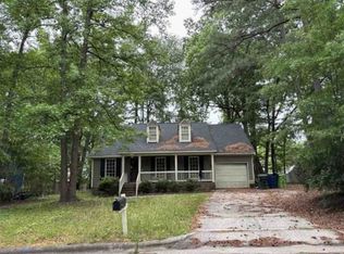 1708 Netherfield Ln, Raleigh, NC 27610
