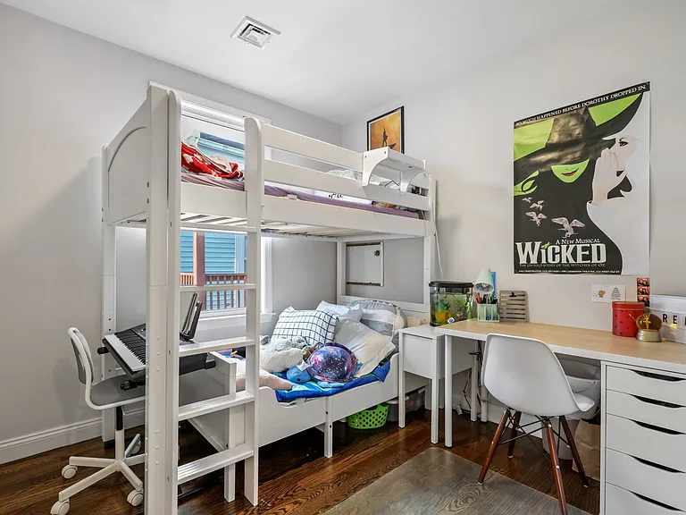 77 Torrey St #2 — Photo 12