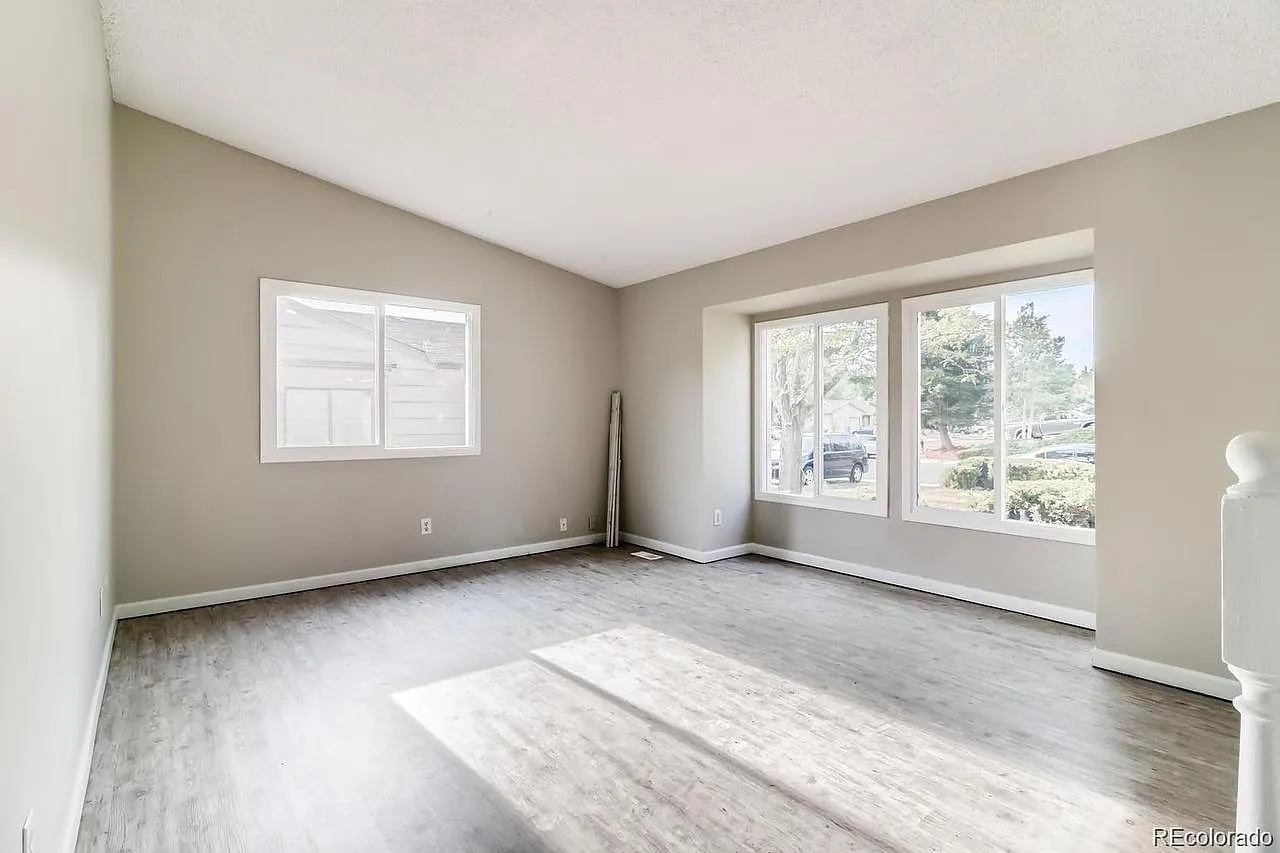 4 bed, 1.5 bath, 1450 sqft, $2,595 — Photo 4