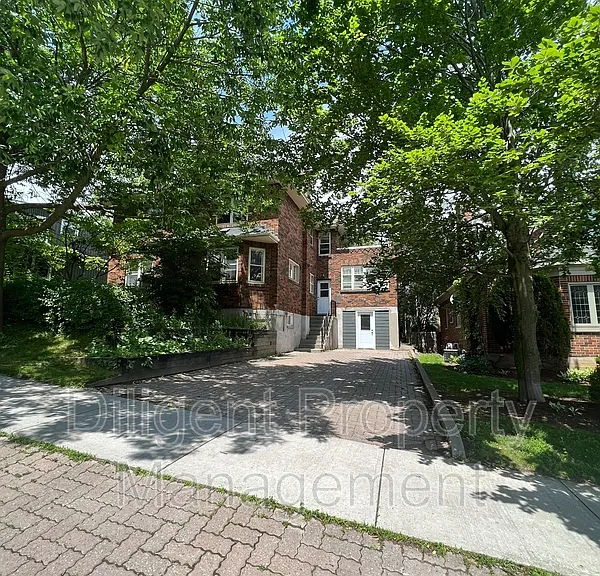 642 Bolivar St #UPPER EAST — Photo 37