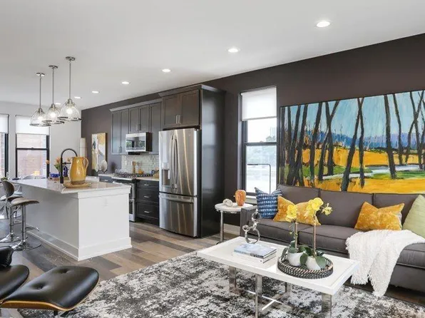 1056 Hampton Cir Unit 75, Detroit, MI 48207