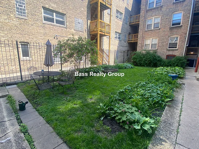 5945 N Greenview Ave #2D — Photo 22