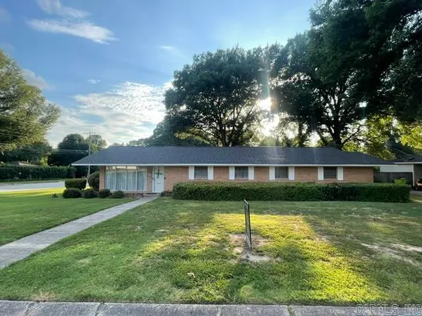 1822 Strait Pl, Stuttgart, AR 72160