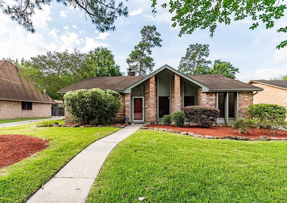 1st image of 3710 Brook Shadow Dr