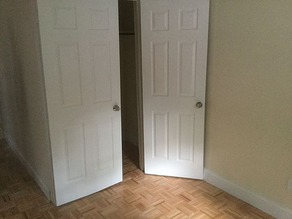 4th image of 526 S 10th Ave #1
