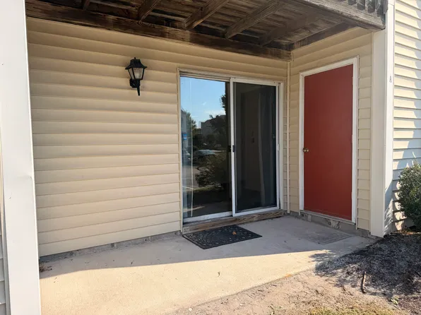 2201 Rock Cliff Reach APT A, Chesapeake, VA 23320