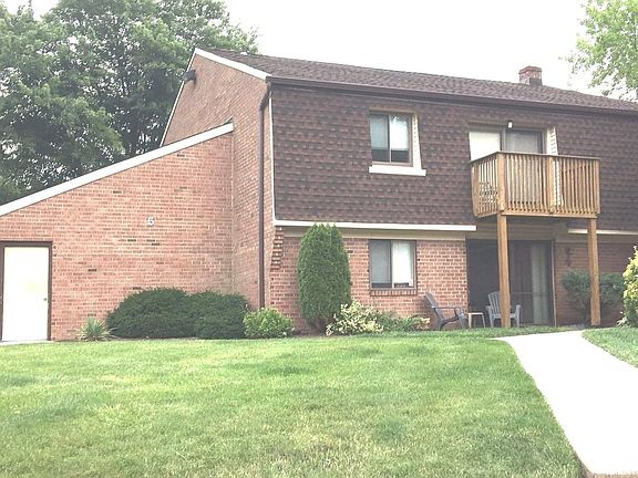 2nd image of 506 Meadow Woods Ln