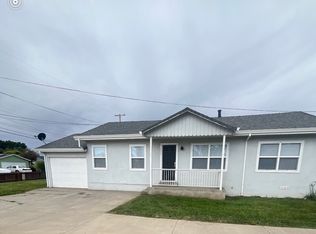 375 Monterey Ave, Yuba City, CA 95991