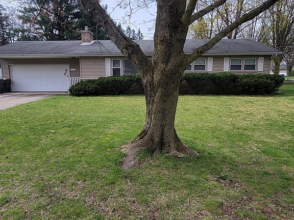 3rd image of 219 W Willard St