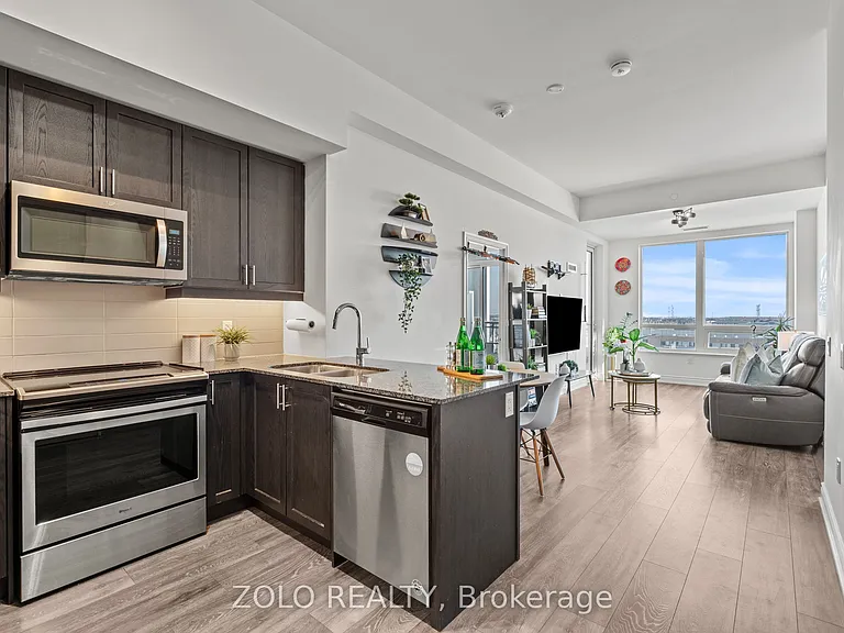 1050 Main St E #618 — Photo 11