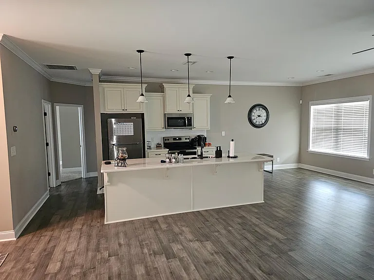 127 Concord Rdg — Photo 2