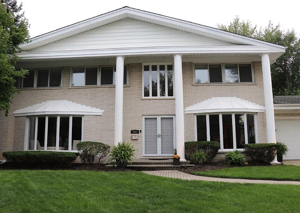 1st image of 720 S Hiawatha Ct