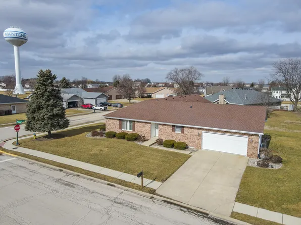 491 Hesburgh Dr, Manteno, IL 60950