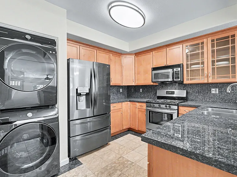808 Lenzen Ave #107 — Photo 11