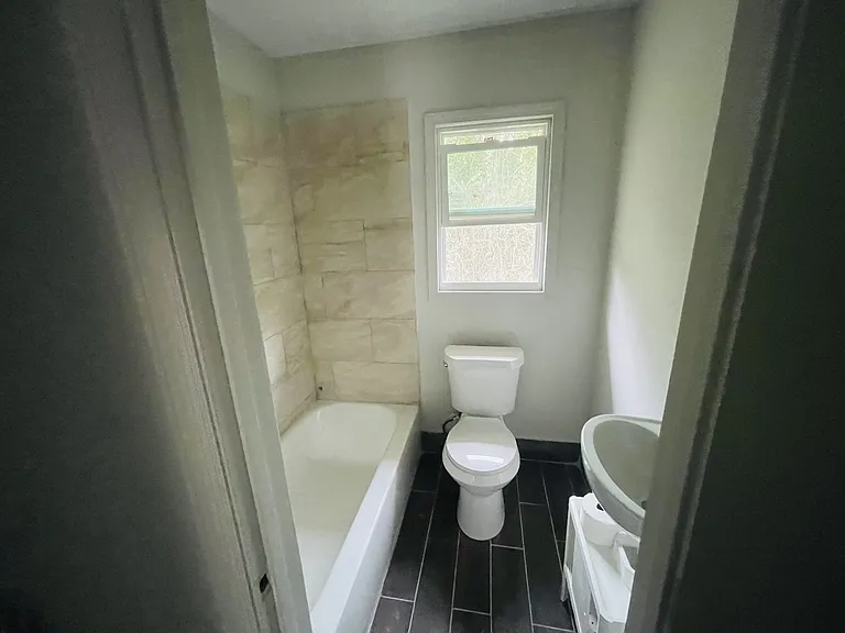 2445 Lowe St #1 — Photo 6