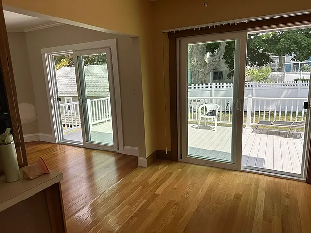 30 Washburn St — Photo 2