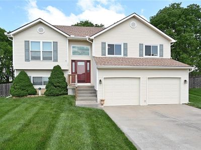 10614 NW 86th St, Kansas City, MO, 64153