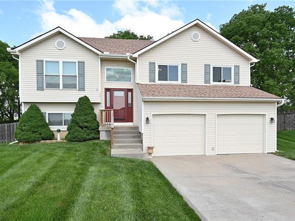 10614 NW 86th St, Kansas City, MO 64153