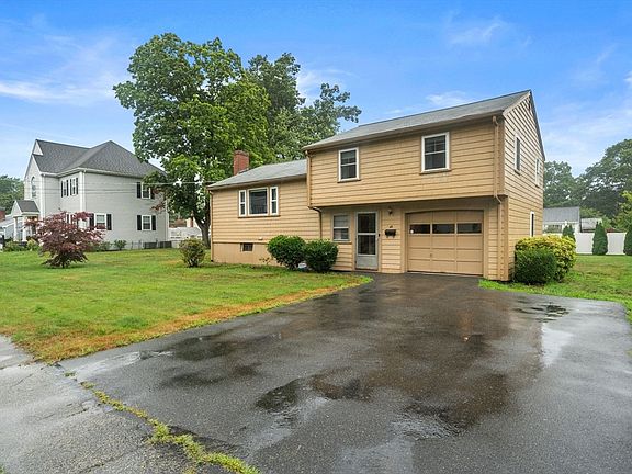 2nd image of 46 Selwyn Rd