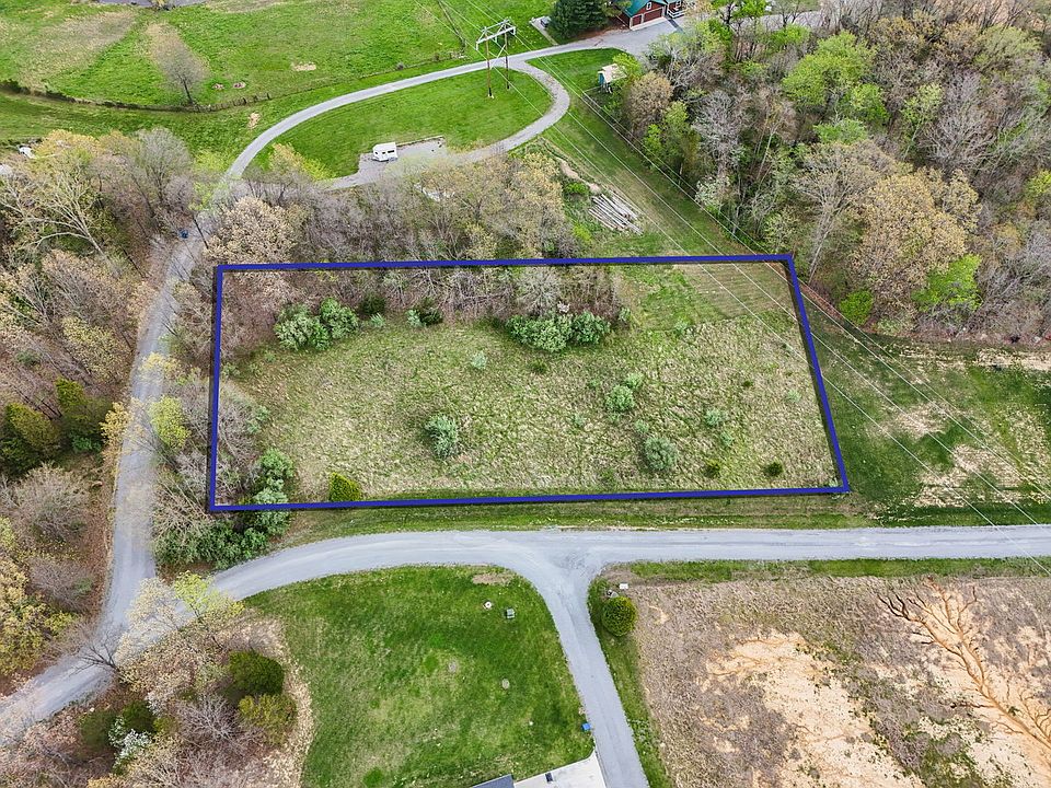 1st image of 29 Castle Oak Rd