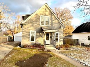 1523 N Quincy Ave, Mason City, IA 50401