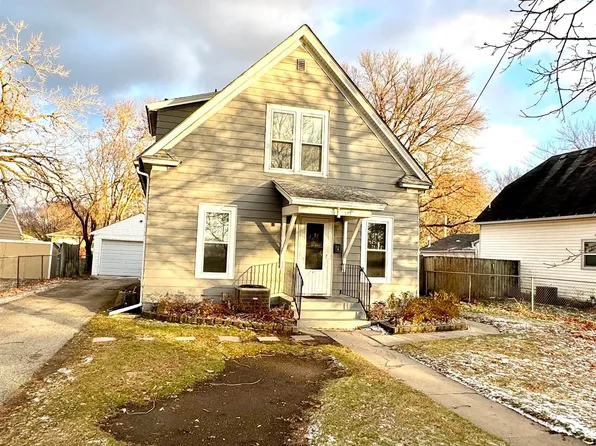 1523 N Quincy Ave, Mason City, IA 50401