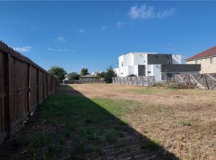 2433 E 22nd St, Mission, TX 78572