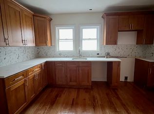 3-5 Grenville Rd #1, Watertown, MA 02472