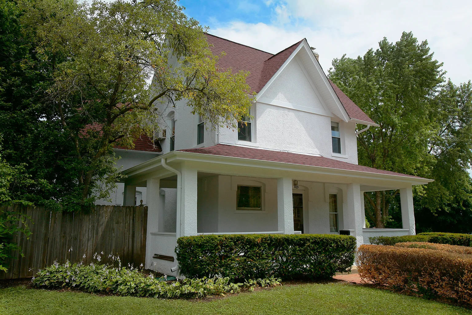 403 N Spring St photo 1