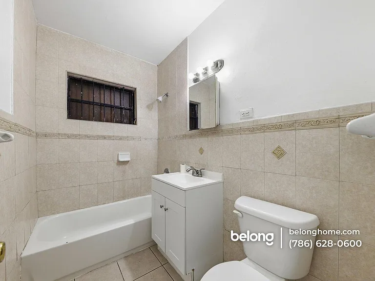 280 Seaman Ave — Photo 20