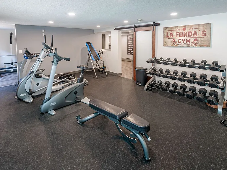 La Fonda Apartments — Photo 19