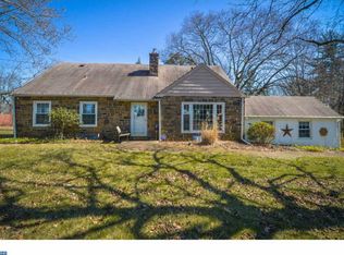 502 E Valley Green Rd, Flourtown, PA 19031