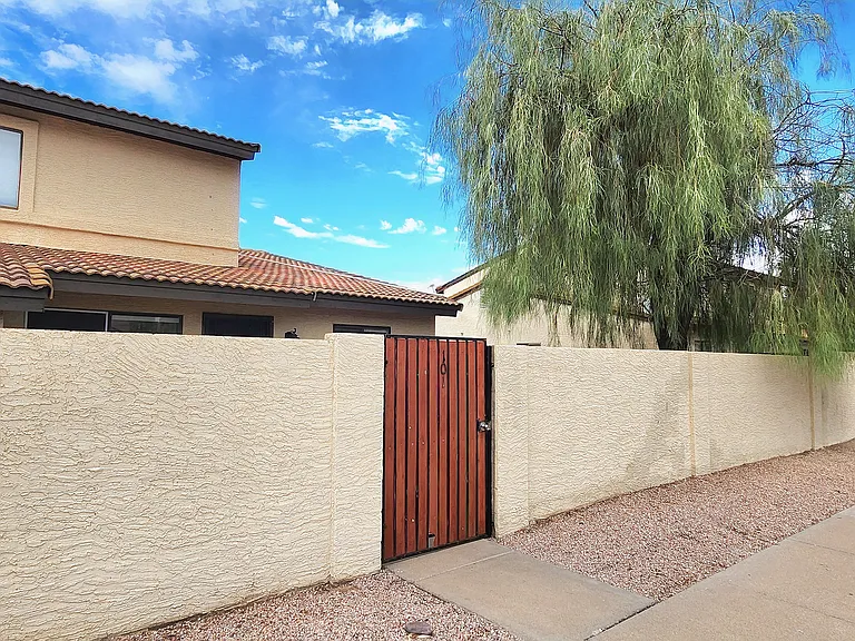 6228 E Greenway St #101 — Photo 23