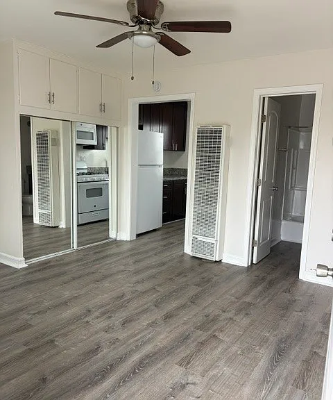 4146 Estrella Ave #4146.5 — Photo 4