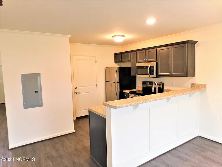 446 Sullivan Loop Rd — Photo 7