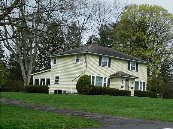 2nd image of 2125 Baird Rd