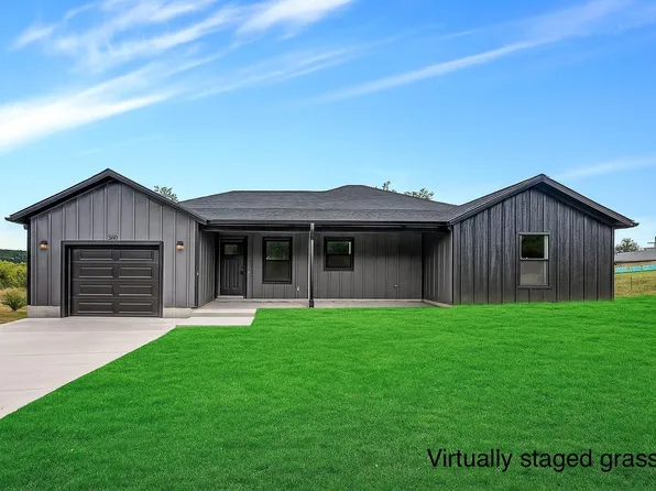 150 Persimmon Street, Rockaway Beach, MO 65740